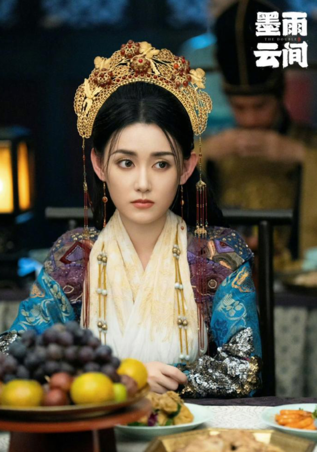 《墨雨云间》穿帮了！远景还是蒋依依，近景就变成了赵晴