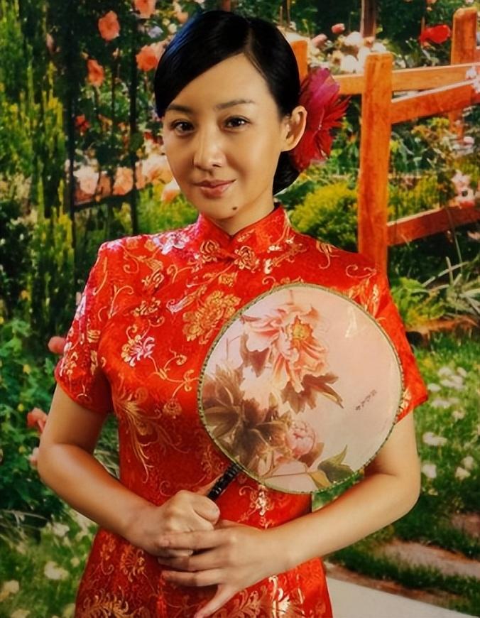 买红妹生1儿1女后被抛弃,离婚14年后,她的报复让孙楠有苦难言