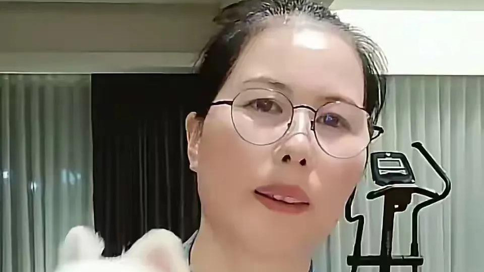 张兰已到台北，开心表示即将与孙子孙女见面，还要拜访亲家，幸福