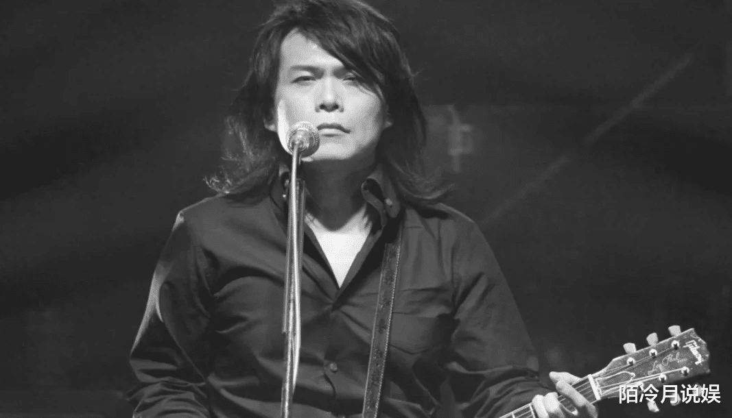 伍佰霸气回怼叶珂吐槽，众名人力挺：遛狗不拴绳，言论太出格！