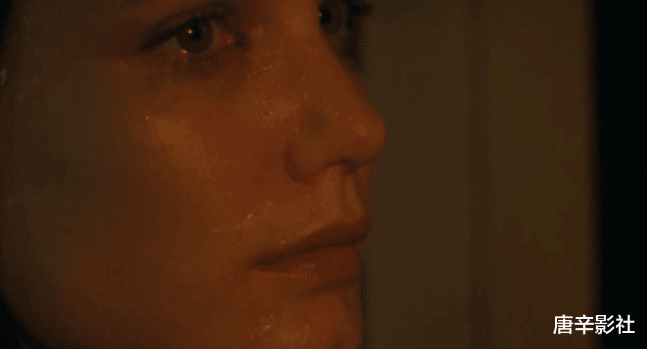 从作家到妓!艾玛以身试险,两年后揭露最赤裸的人性与欲望!