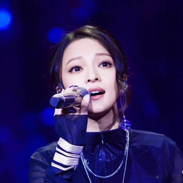 “素颜无人识”的6位女星,带妆个个绝世美颜,卸妆:大姐你是谁