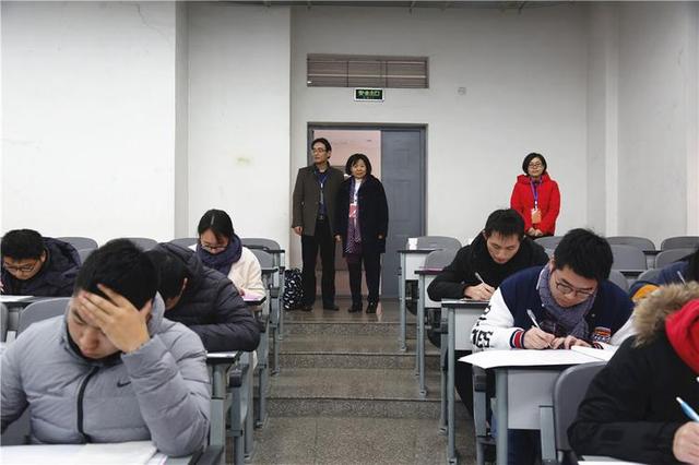 研究生分为“3个档次”,第三类上岸简单但含金量最低,你选哪个