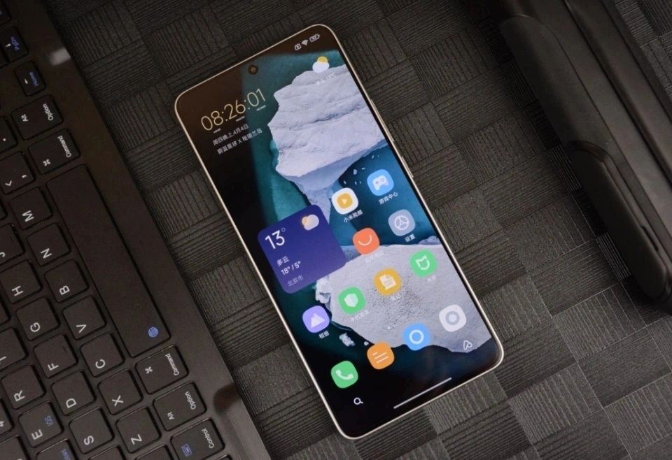 千元价位“搅局者”,90W闪充+骁龙8sGen3,发布七个月跌至1468元