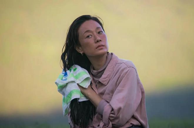 文章最新现身判若两人,姚笛毁掉的不止一个家,更毁了一个好演员