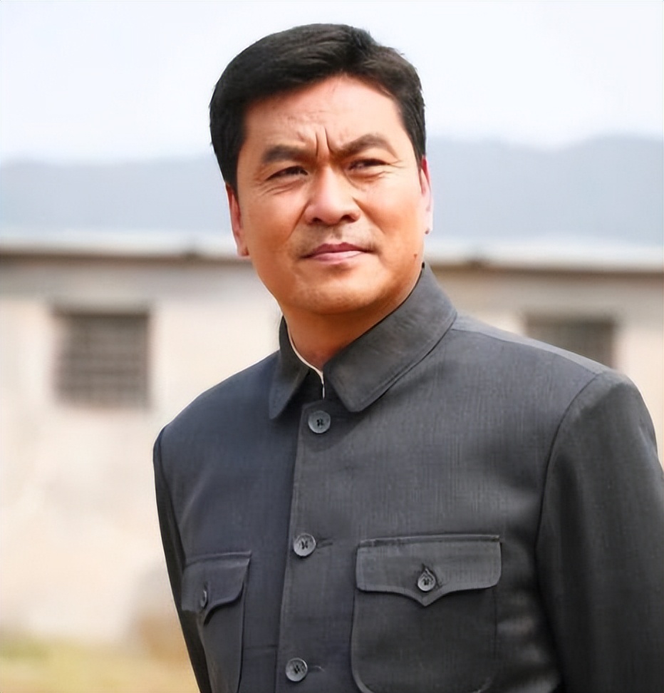 意外猝死的12位明星,“腿腿”死于刀下,刘文正亿万家产无人继承