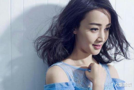 央视“最风流”女主持:曾将两位已婚男士玩弄于股掌,她现状如何