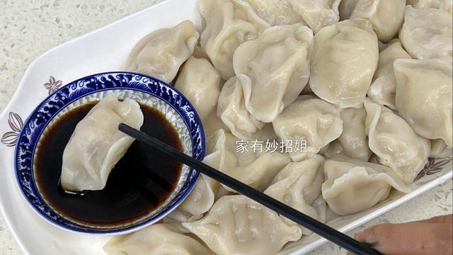 煮饺子，“盖上盖煮”和“不盖盖煮”区别大，难怪饺子口感不一样