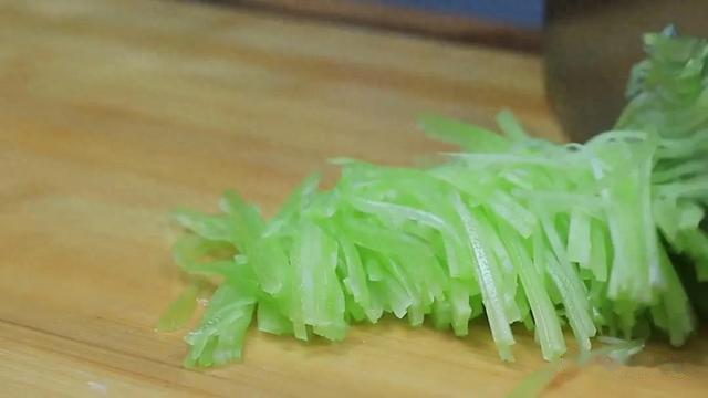 餐桌上的胰岛素!不是西红柿和洋葱,多吃2种菜,轻松拿捏高血糖