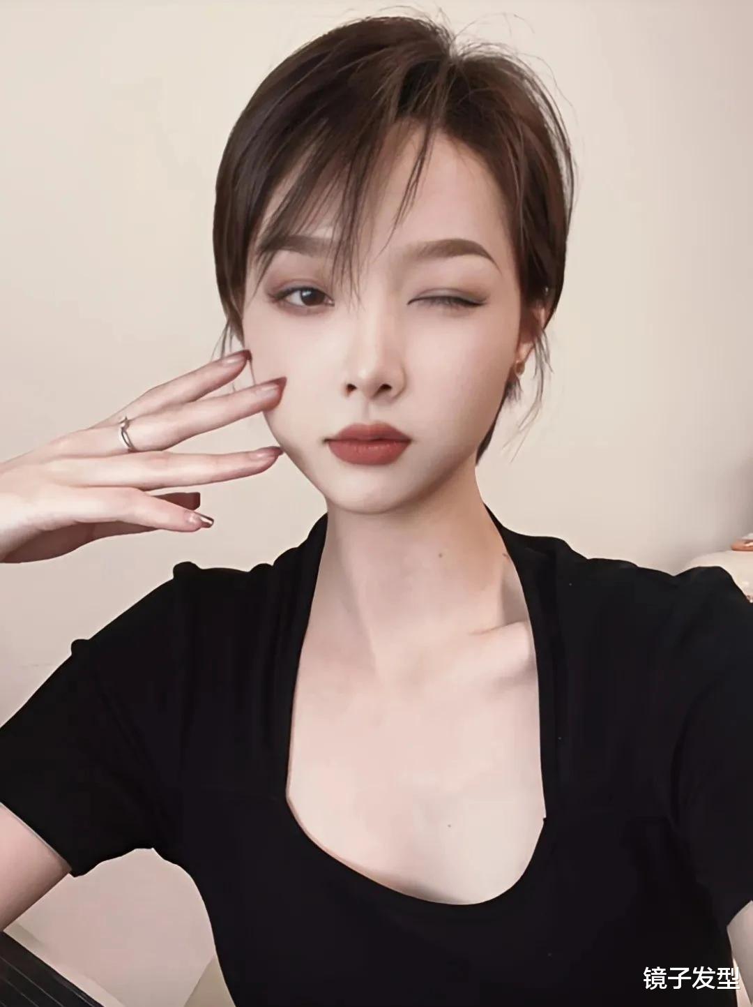 高颜值挂耳短发:利落时尚的精致之选