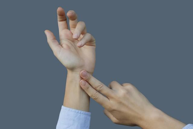 体制内的人间清醒:若没有那心机和天线,不妨就做个简单的普通人