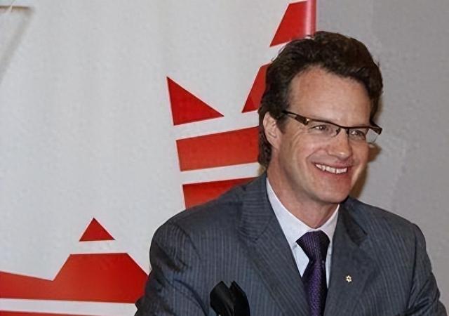 姜昆的洋徒弟大山:在中国红了20年,却因冯巩点醒果断的离开中国