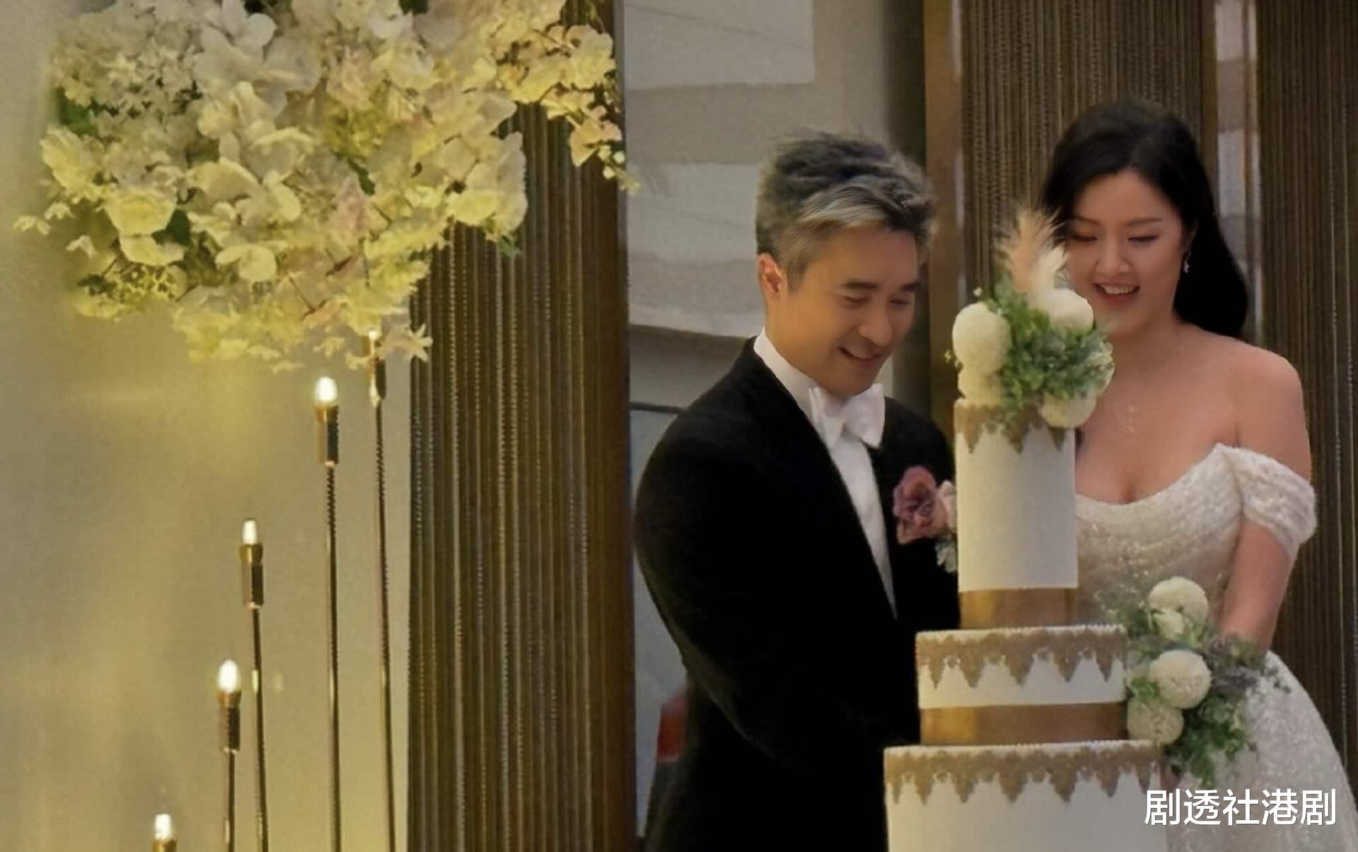 香港女星正式注册结婚,在星级酒店低调办婚礼,当第三者成功上位