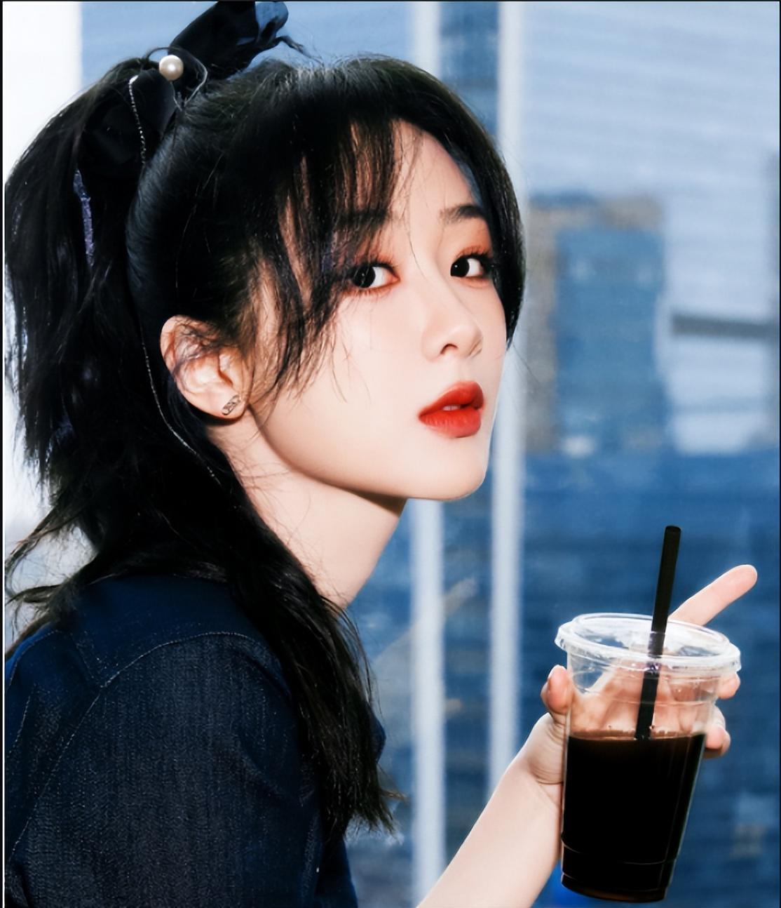 30岁的杨紫,再也不是从前的“国民闺女”了