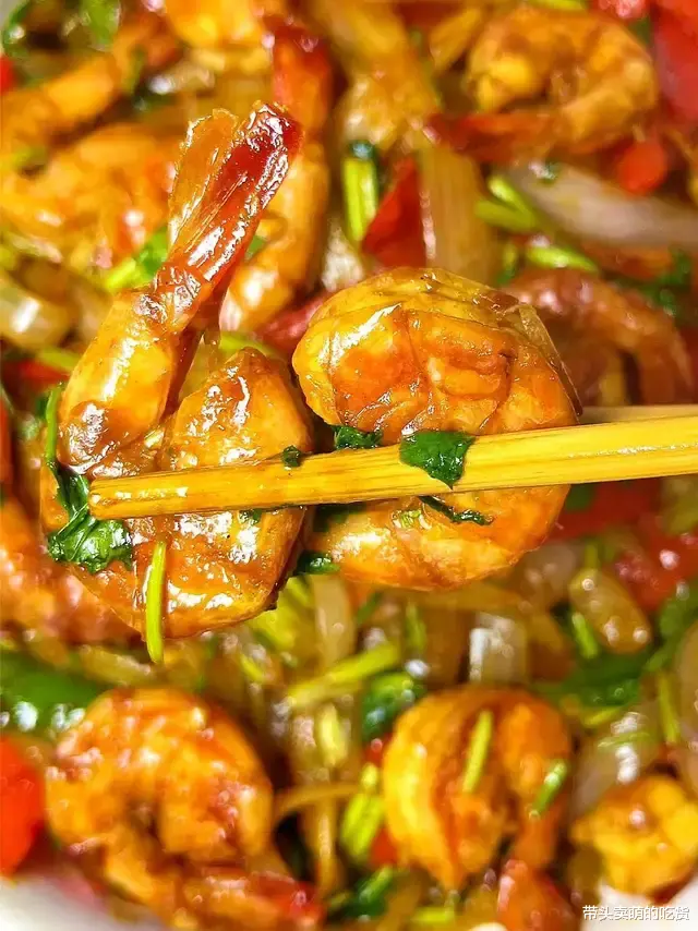 分享3道老少咸宜的小炒菜，家常做法荤素搭配，不仅好吃还有营养