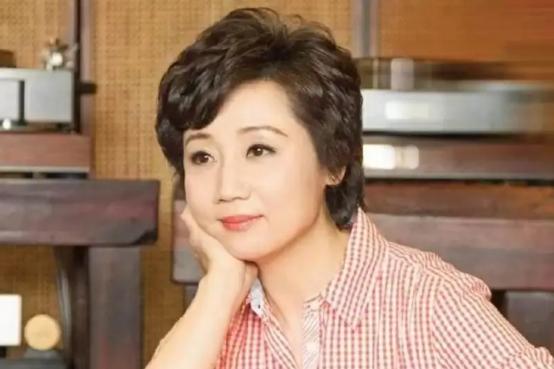 张德兰|张德兰：登春晚一夜成名，婚后改行学医，如今年过六旬无儿无女