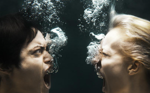 暑假起晚了，被我爸扇了六个大巴掌之后，我彻底怒了！