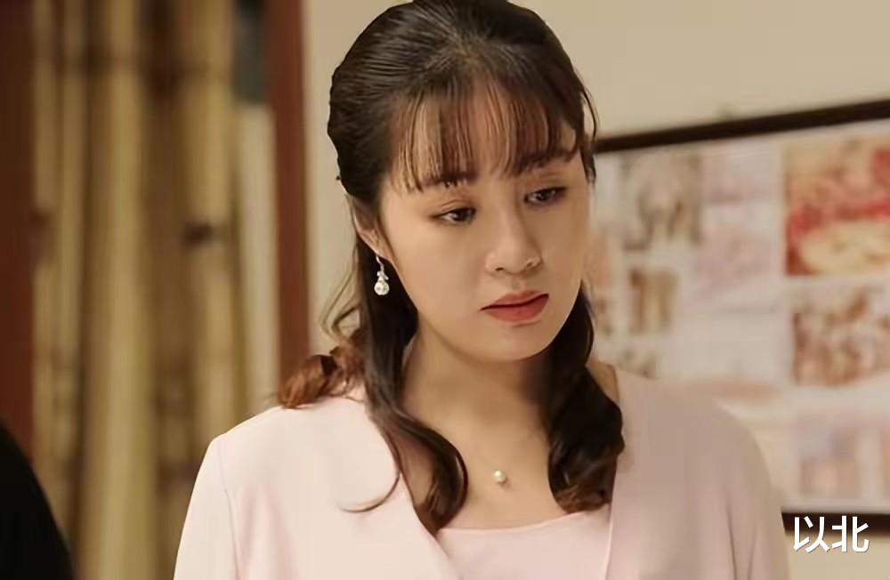 演员毕畅:被赵本山养了11年,因嫁给被判14年的前夫而后悔无比