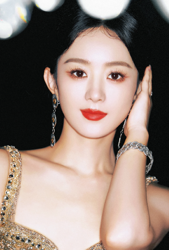 赵丽颖直播大揭秘！吃货女神的“不胖秘籍”，胡吃海塞也依然苗条