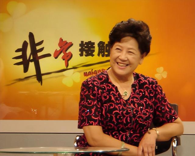 看89岁陶玉玲现在的处境才知道,原来王晓棠早已把答案说出来了