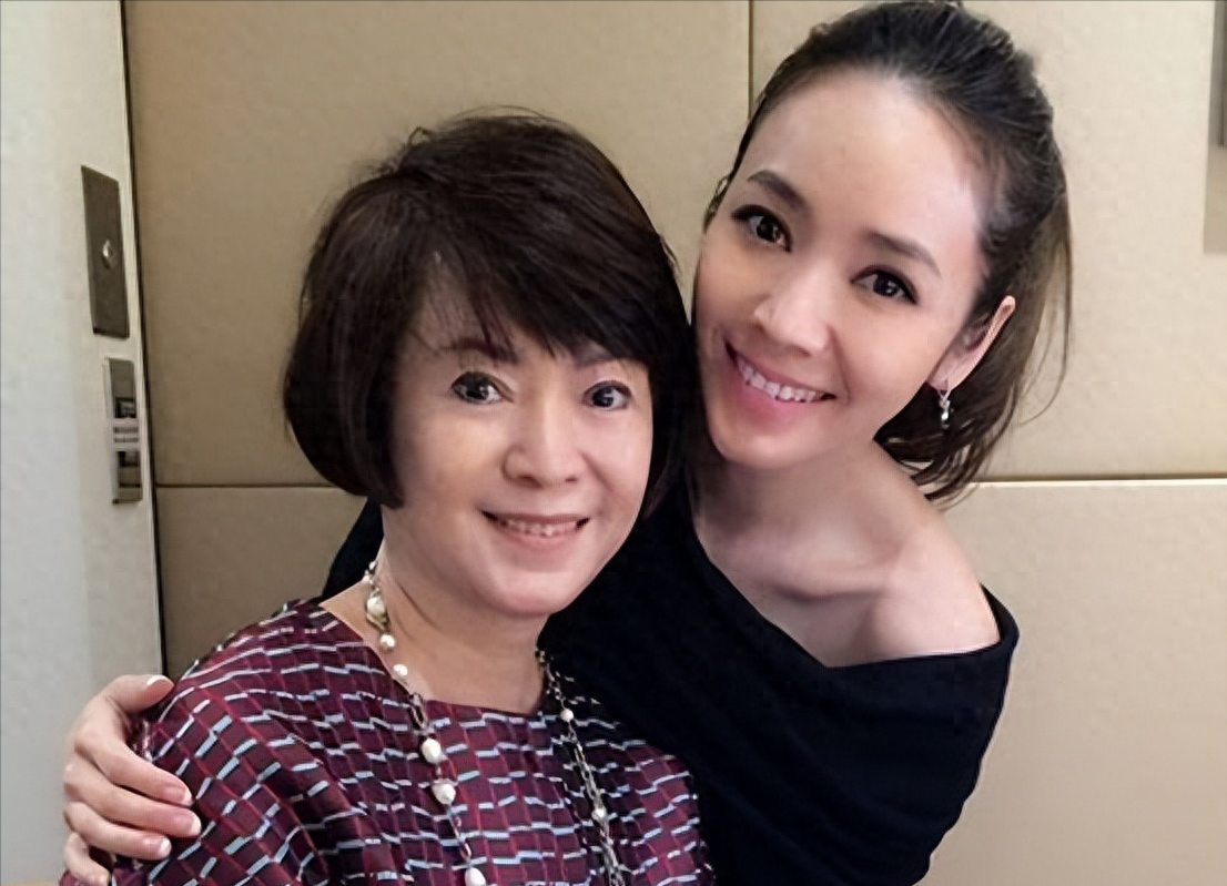 “最强情妇”林月云: 霸占闺蜜老公31年，生下侯佩岑，获亿万遗产