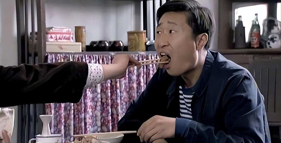 时隔22年,《炊事班的故事》6位主演大变样:拿擀面杖的混得最好