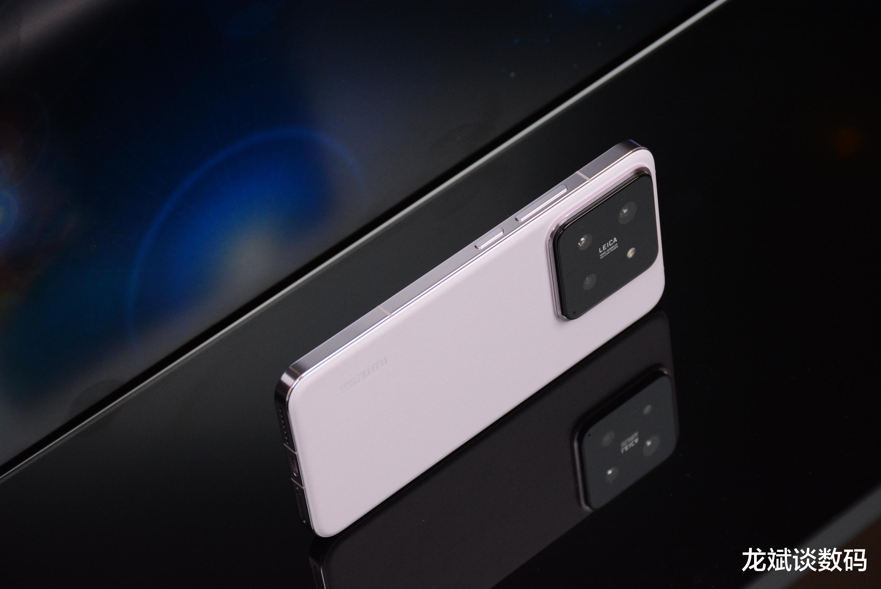 从4599元降至3677元，IP68+徕卡三摄+90W，小米高端旗舰售价亲民