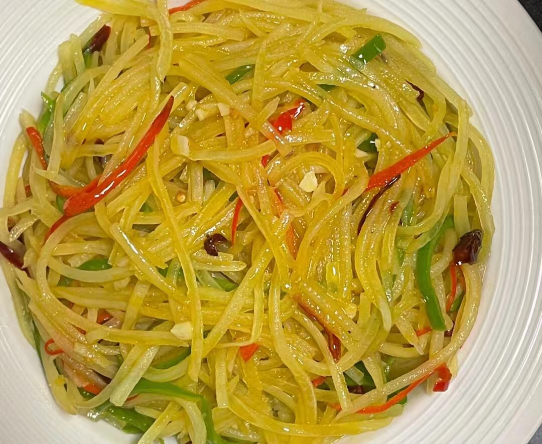 这个菜从年初吃到岁末，一斤才一块多钱，蛋白质好，脂肪少营养高