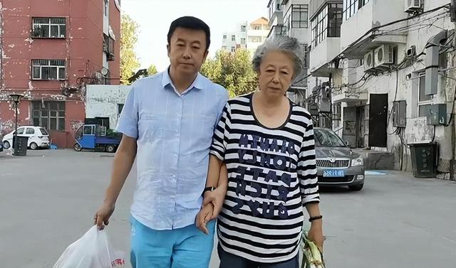 “最牛逃犯”潜逃13年成演员,被抓时已是大明星!出狱后如今怎样