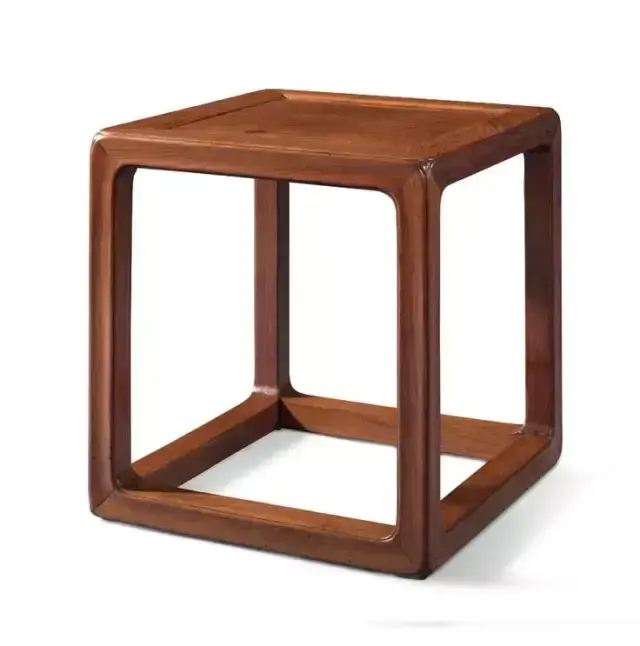 40年前，一对黄花梨圈椅甩卖10块！如今却价值千万