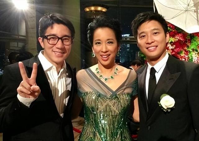 朱玲玲:最幸运不是生三个儿子,而是离婚后,前夫没给孩子找后妈