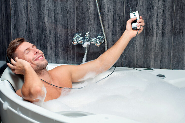 坚持洗冷水澡的男人,最后都怎样了?5个时候不建议洗澡,或伤身