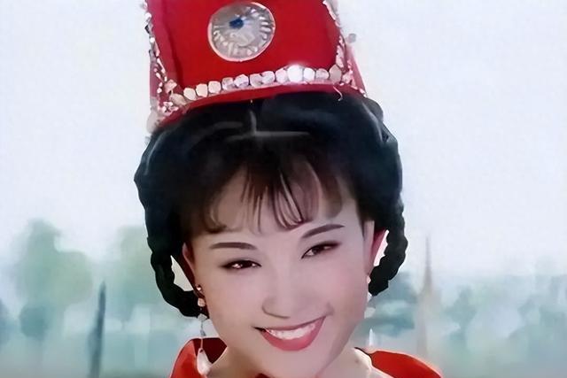 炸窝了！曝70来岁刘晓庆有很多个男友，聊天记录被流出，牵扯多人