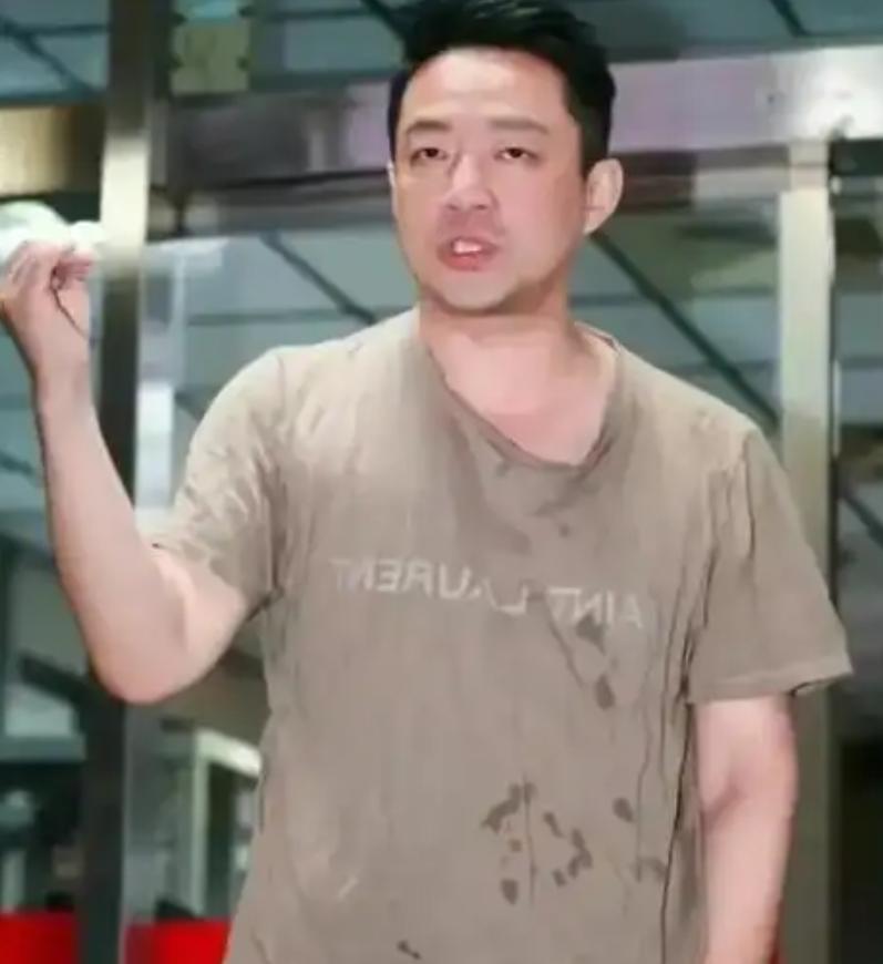 大S离开第四天，担心的事发生了，伊能静被牵连，黄晓明卷入汪小菲风波