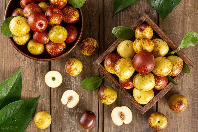 患上胃病后，经常吃这5种水果，可能会格外伤胃，劝你管住嘴