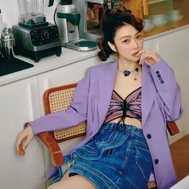 “香港最后的少女”几次差点嫁入豪门，如今43岁依旧单身