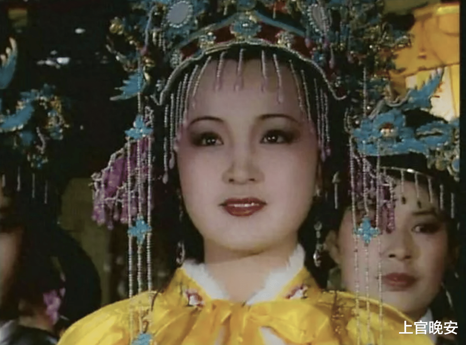 电影《红楼梦》预告片放出,看了关晓彤饰演的贾元春,不吐不快