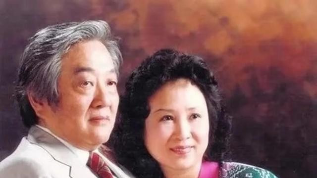 琼瑶前夫：60年前体面离婚，今92岁高龄仍健在，儿子儿媳太争气