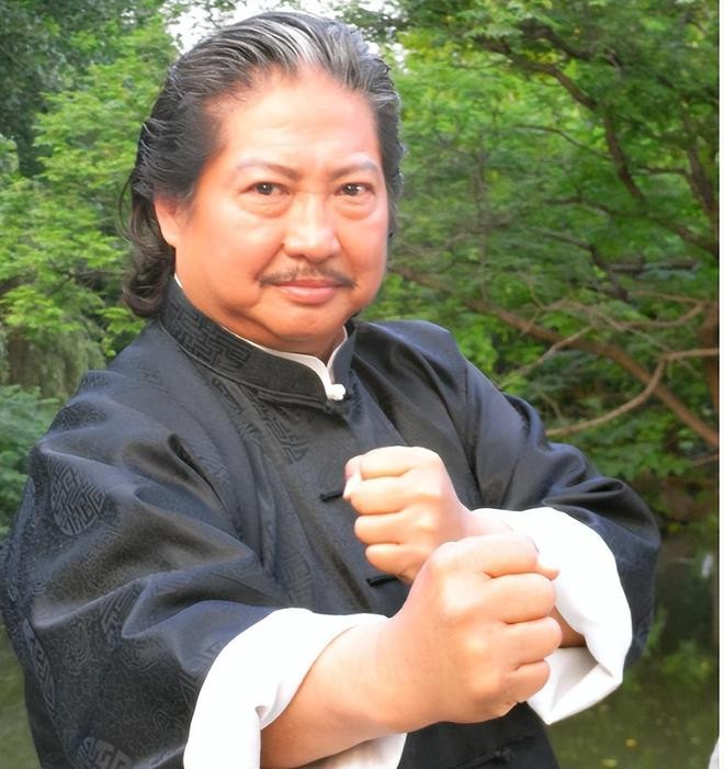 洪金宝:一生仅收两个徒弟,一个成巨星,一个在家数钱