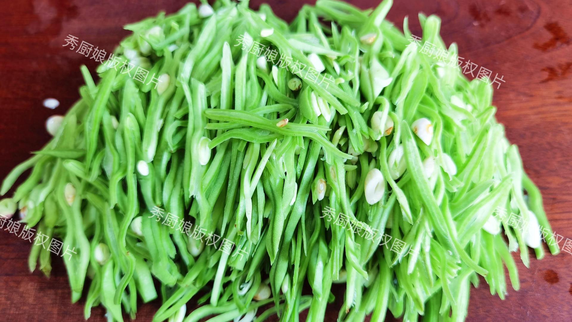 夏天使勁吃，鈣是黃豆的2倍，雞肉的7倍，中老年人常吃，腿腳有勁