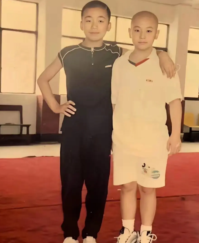 马蓉刚走又来了冯清,网友直呼王宝强不长记性!半生都要掉入「美人坑」