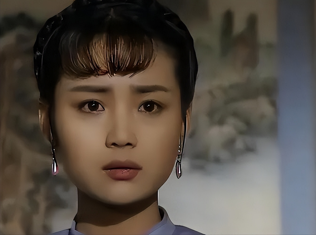 茹萍:一嫁大18岁丑男,34岁带娃嫁给二婚影帝,重组家庭也幸福