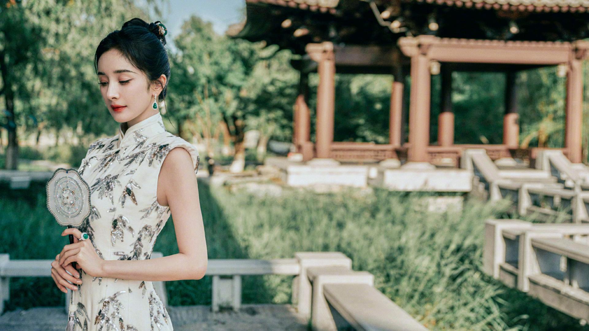 “流量花”再迎大混战，3部新剧将同档期播出，杨紫或成最后赢家