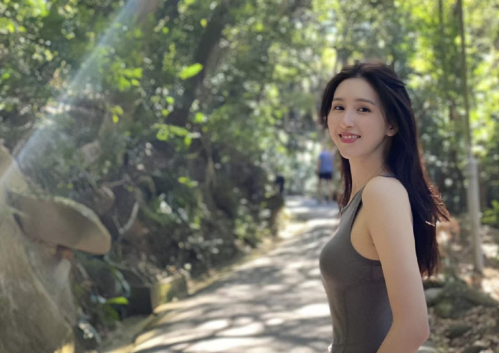 香港女星何天儿毫无预警宣布结婚 对象是大51岁富商