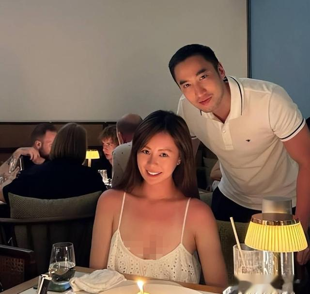 阿娇前夫赖弘国：离婚后速娶空姐为妻，升级做二胎爸爸晒幸福