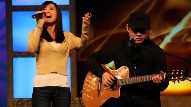 云朵回应缺席刀郎演唱会:师父师娘都很爱我,希望大家评论留口德