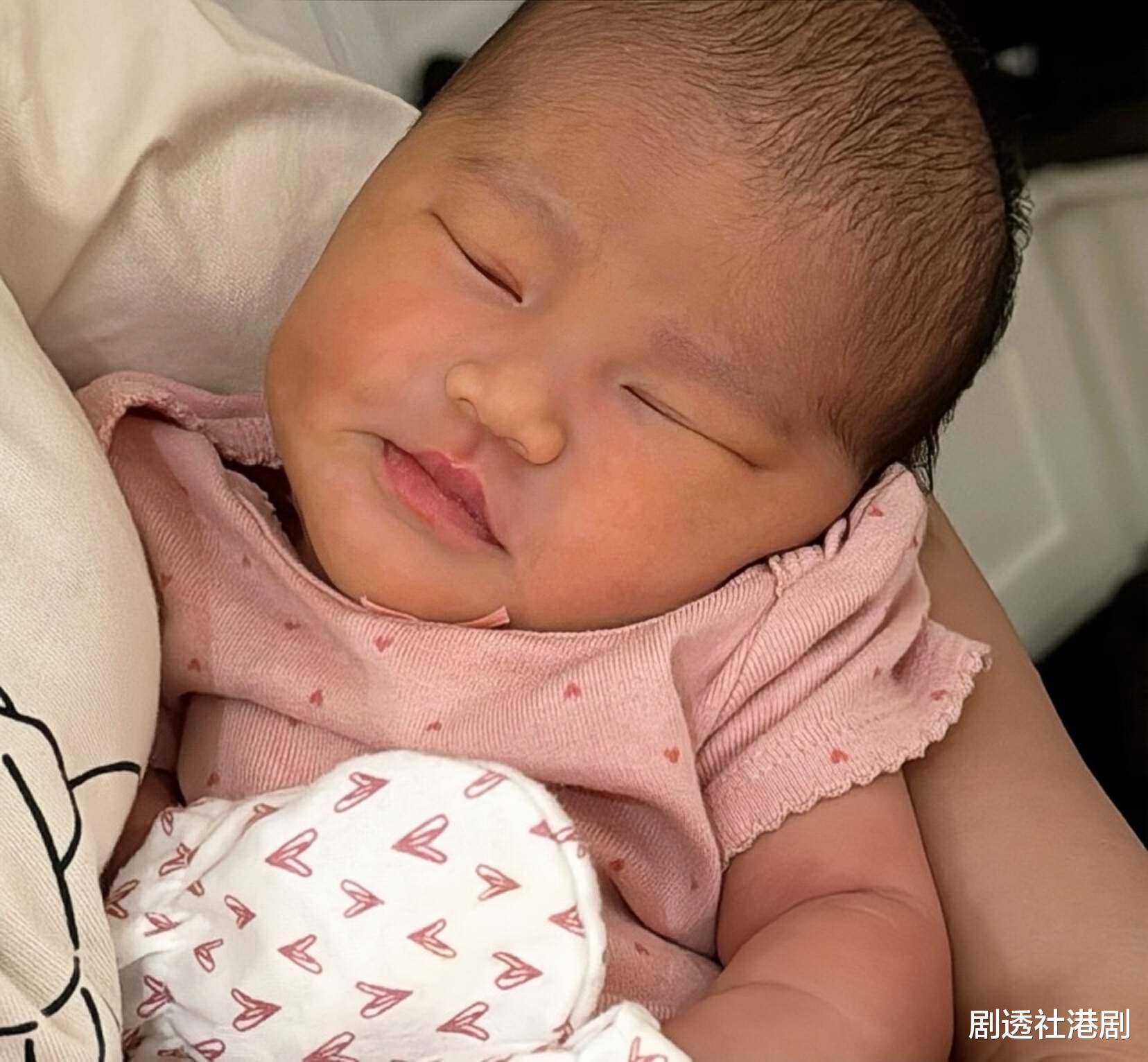 恭喜！TVB前人气女星宣布生女，因站错队遭封杀事业尽毁