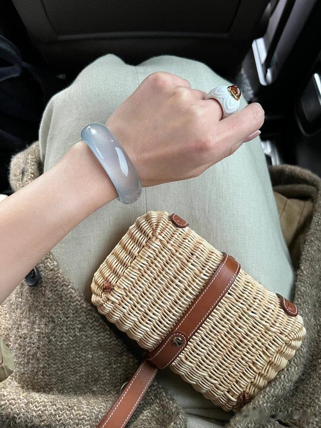 为什么说翡翠化底就已经很不错了？
