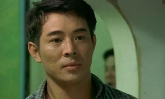 李连杰功夫很好却没有艺德，我让他大红大紫，他见我连招呼都不打