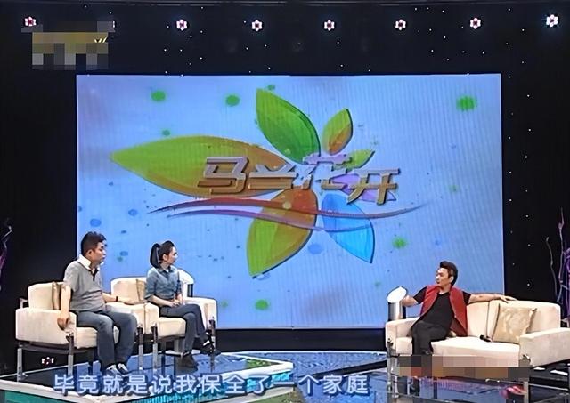 毁容|陈少华：春晚一曲成名，却被伴舞恶意伤害毁容，如今怎么样了？